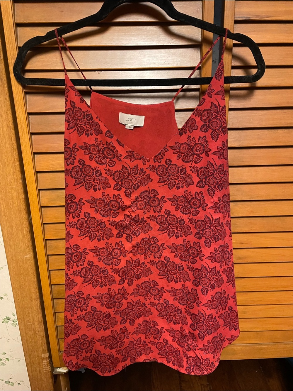 LOFT Red Black Floral V-Neck Spaghetti Strap Cami